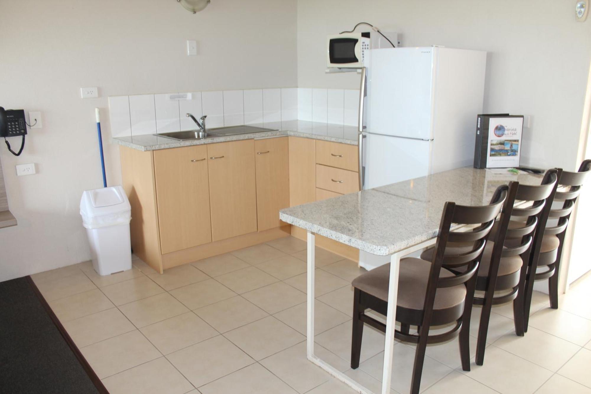 Motel Sarina Grasstree Beach